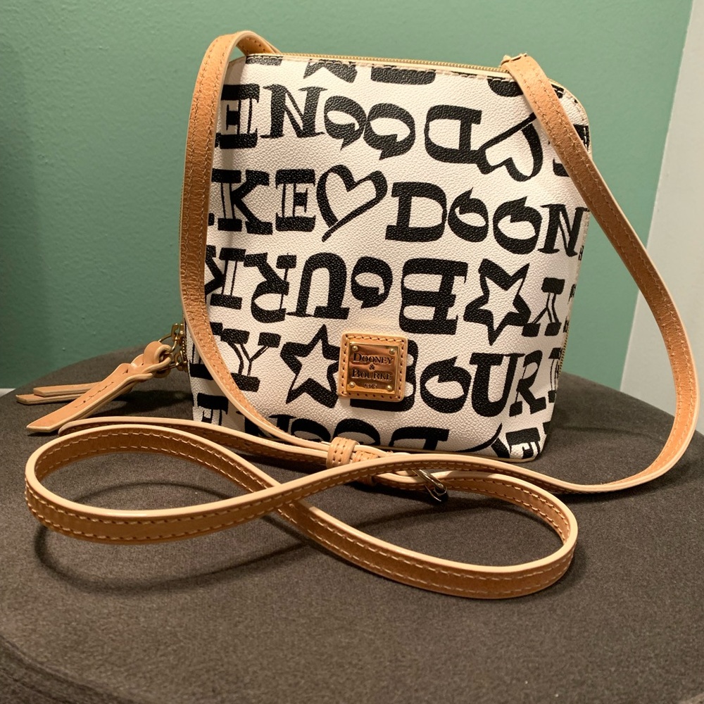 Dooney and Bourke Small Crossbody White/Blk Stars/Hearts Doodle, LightlyUsed
